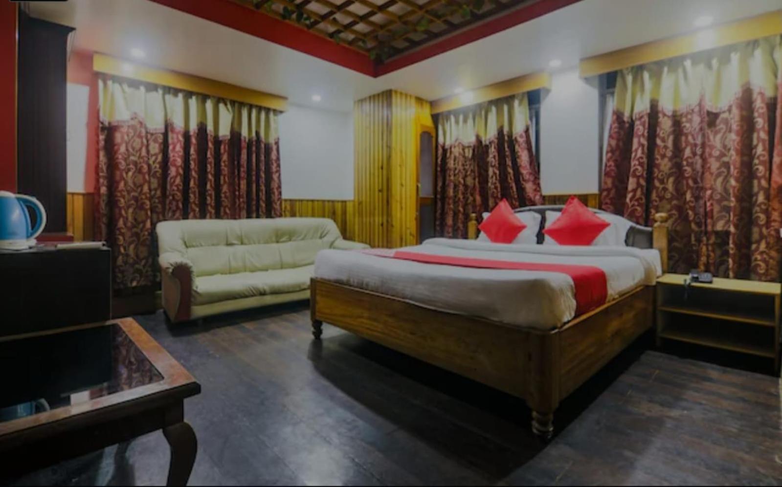 Hotel Knight Inn Шиллонг Экстерьер фото